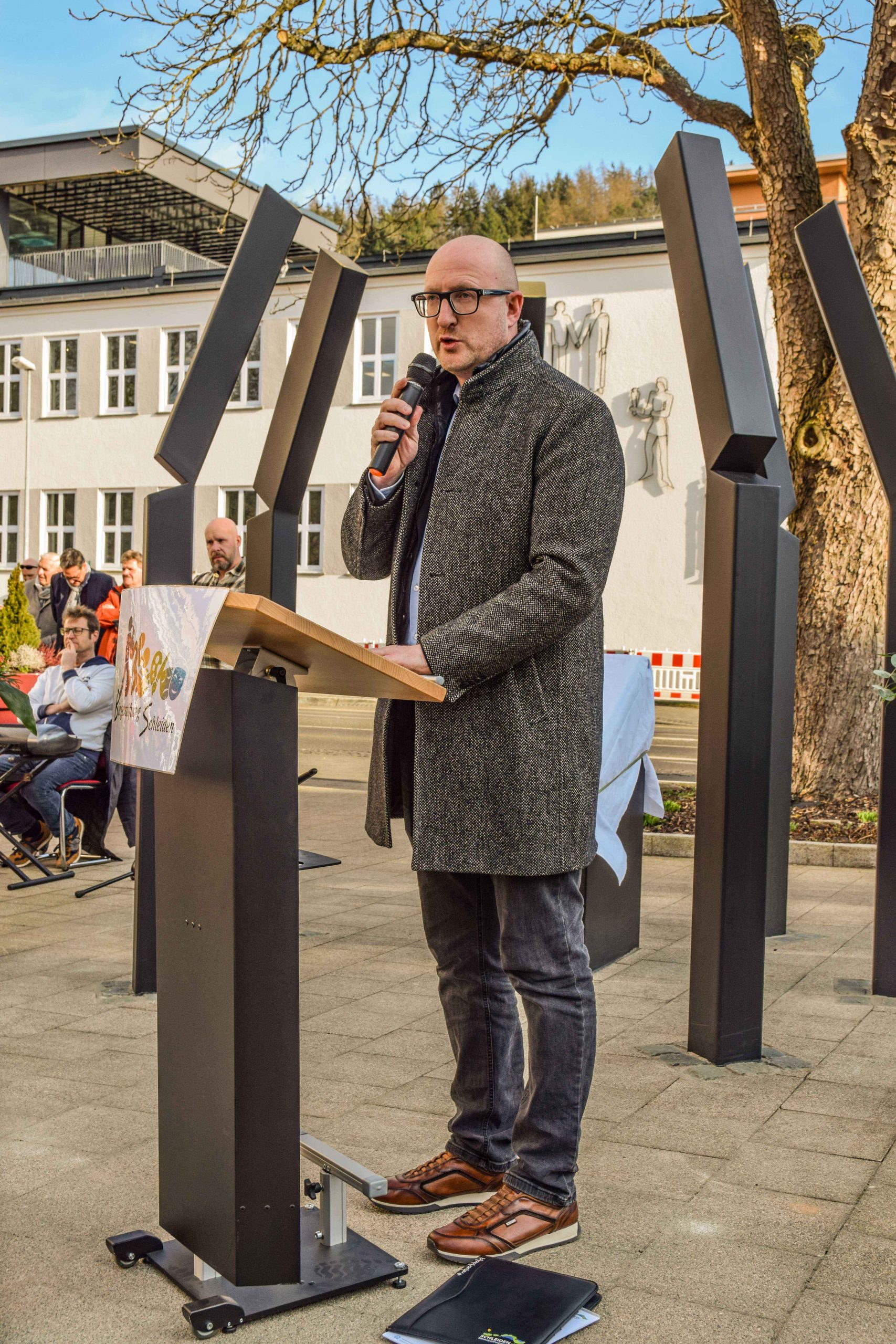 Bürgermeister Ingo Pfennings bei der Begrüßung der Teilnehmer der Eröffnung